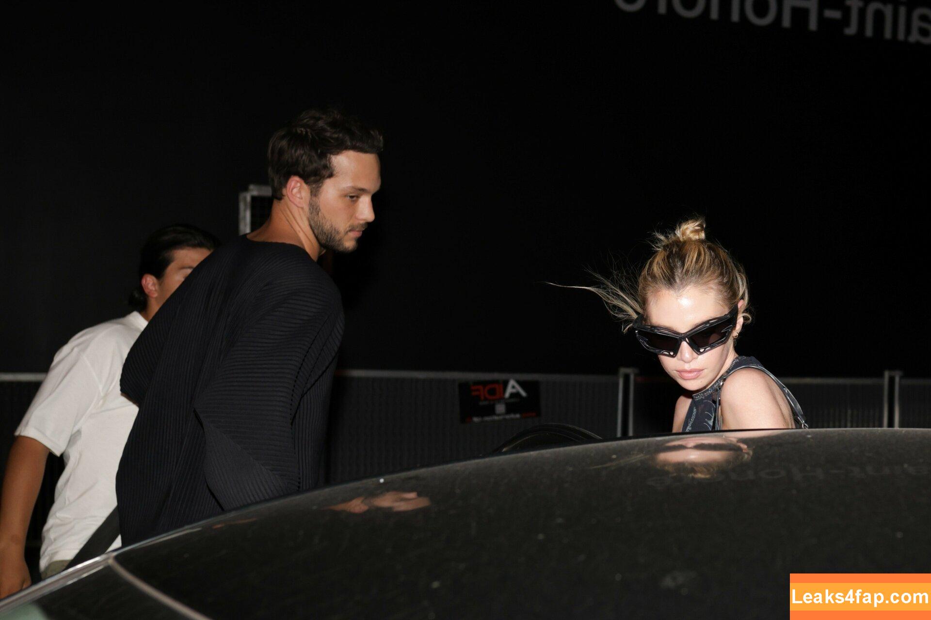 Stella Maxwell / stellamaxwell слитое фото фото #0222