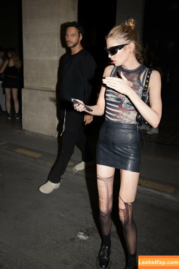 Stella Maxwell / stellamaxwell слитое фото фото #0225