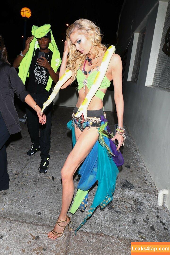 Stella Maxwell / stellamaxwell слитое фото фото #0263