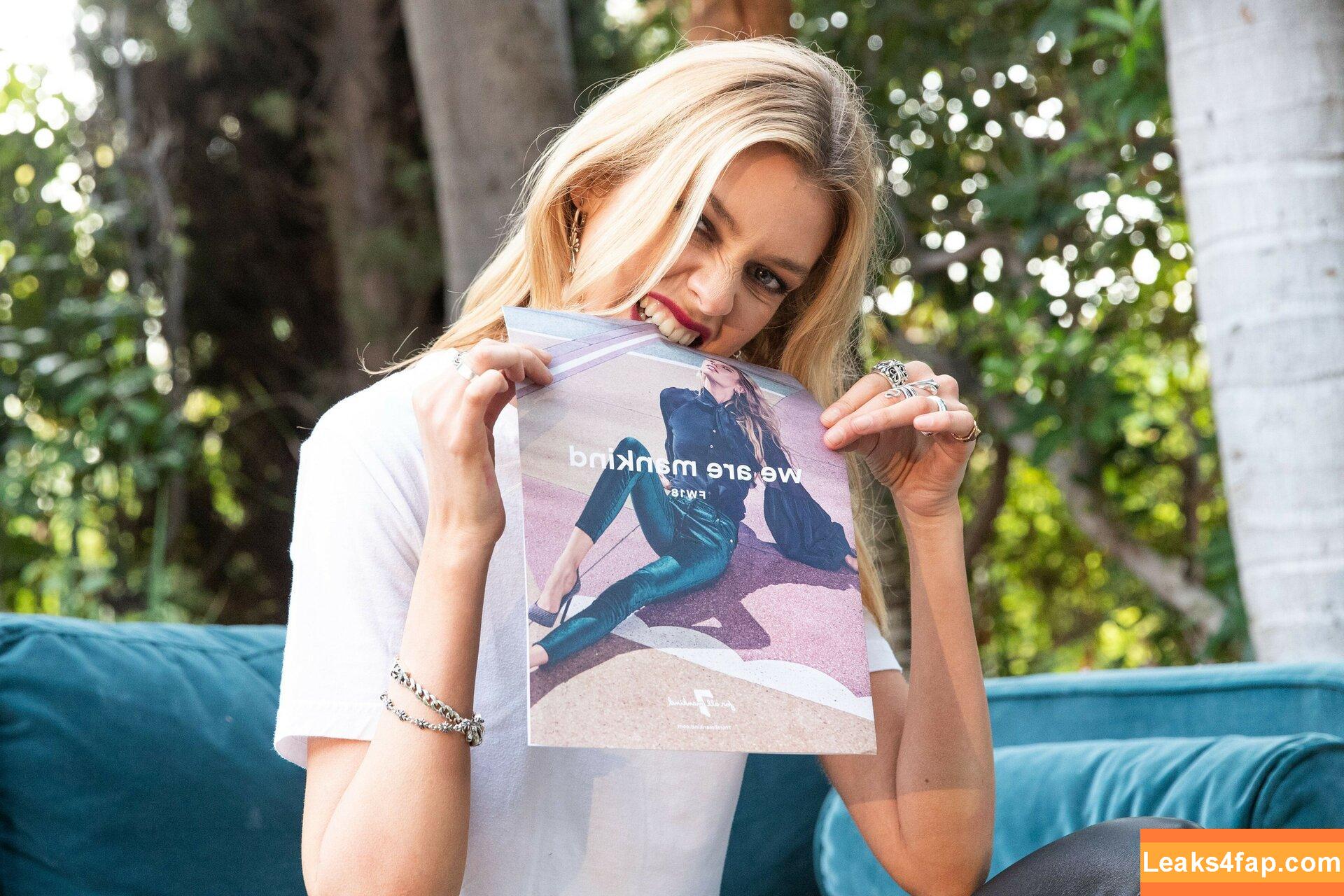 Stella Maxwell / stellamaxwell слитое фото фото #0299