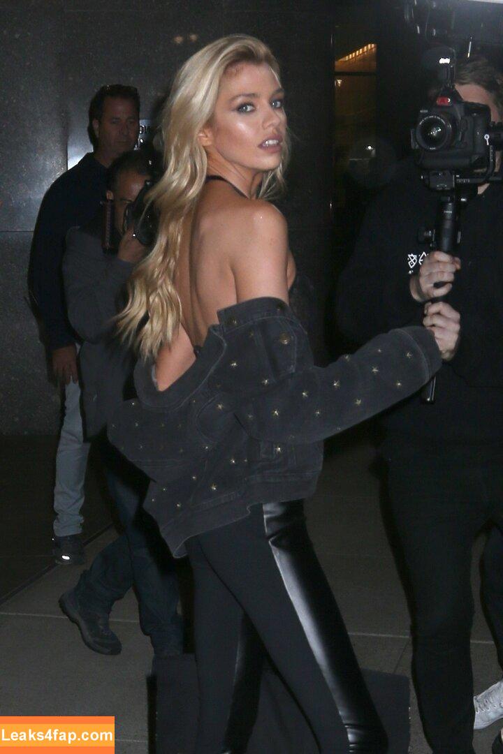 Stella Maxwell / stellamaxwell слитое фото фото #0355