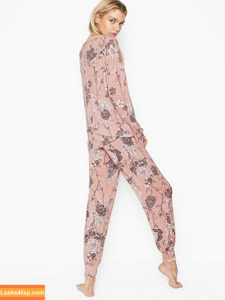 Stella Maxwell / stellamaxwell слитое фото фото #0391