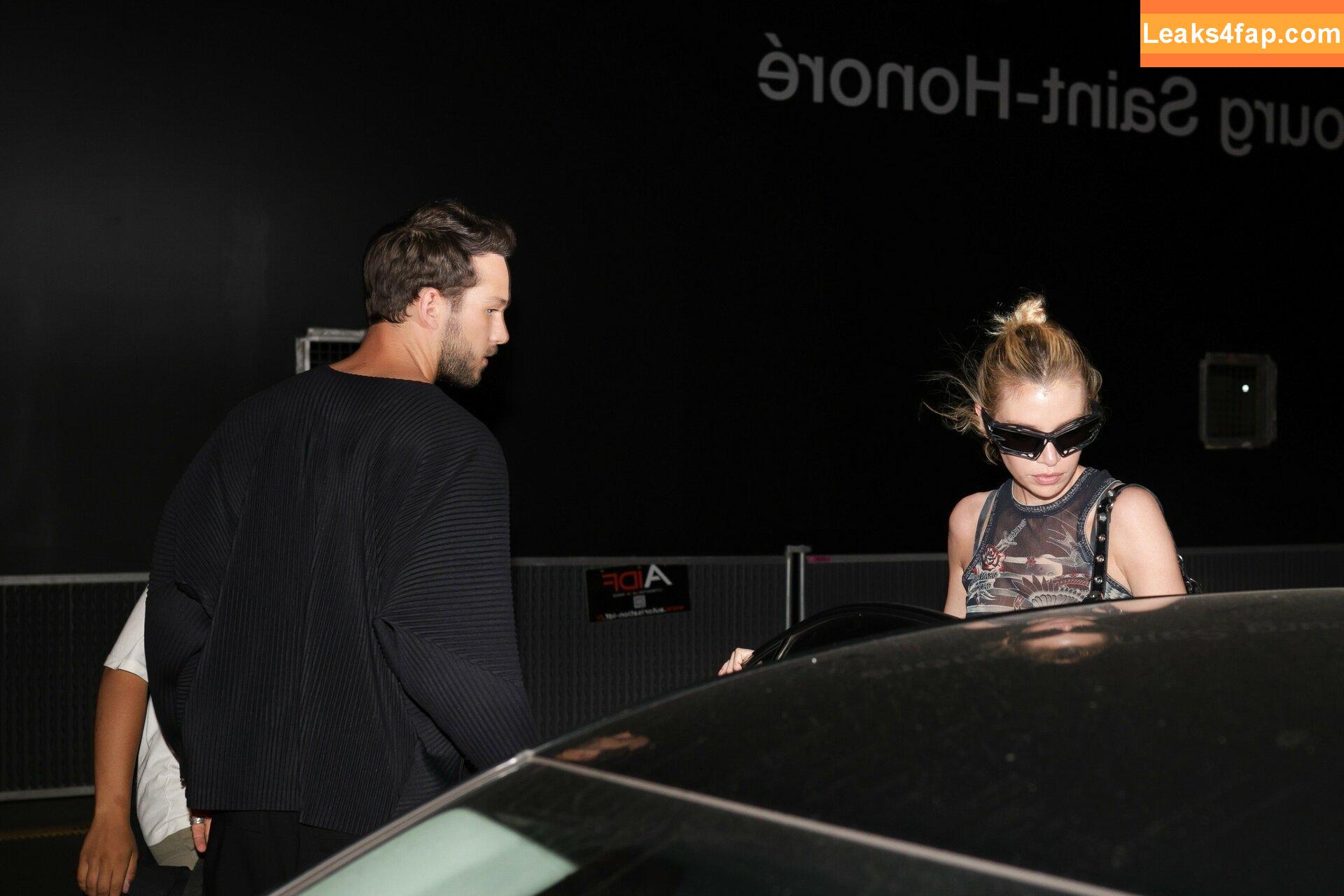 Stella Maxwell / stellamaxwell слитое фото фото #0525