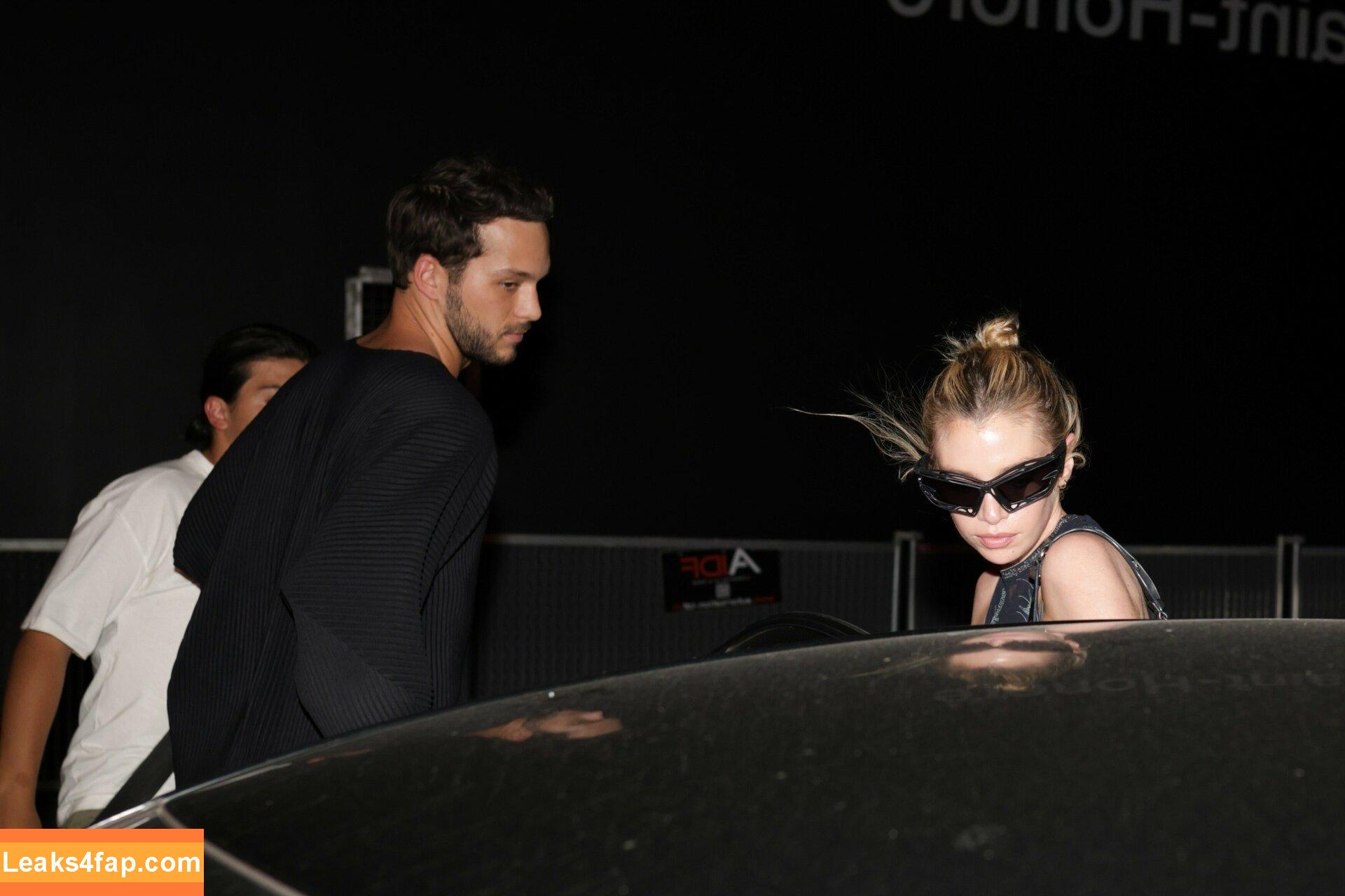 Stella Maxwell / stellamaxwell слитое фото фото #0526