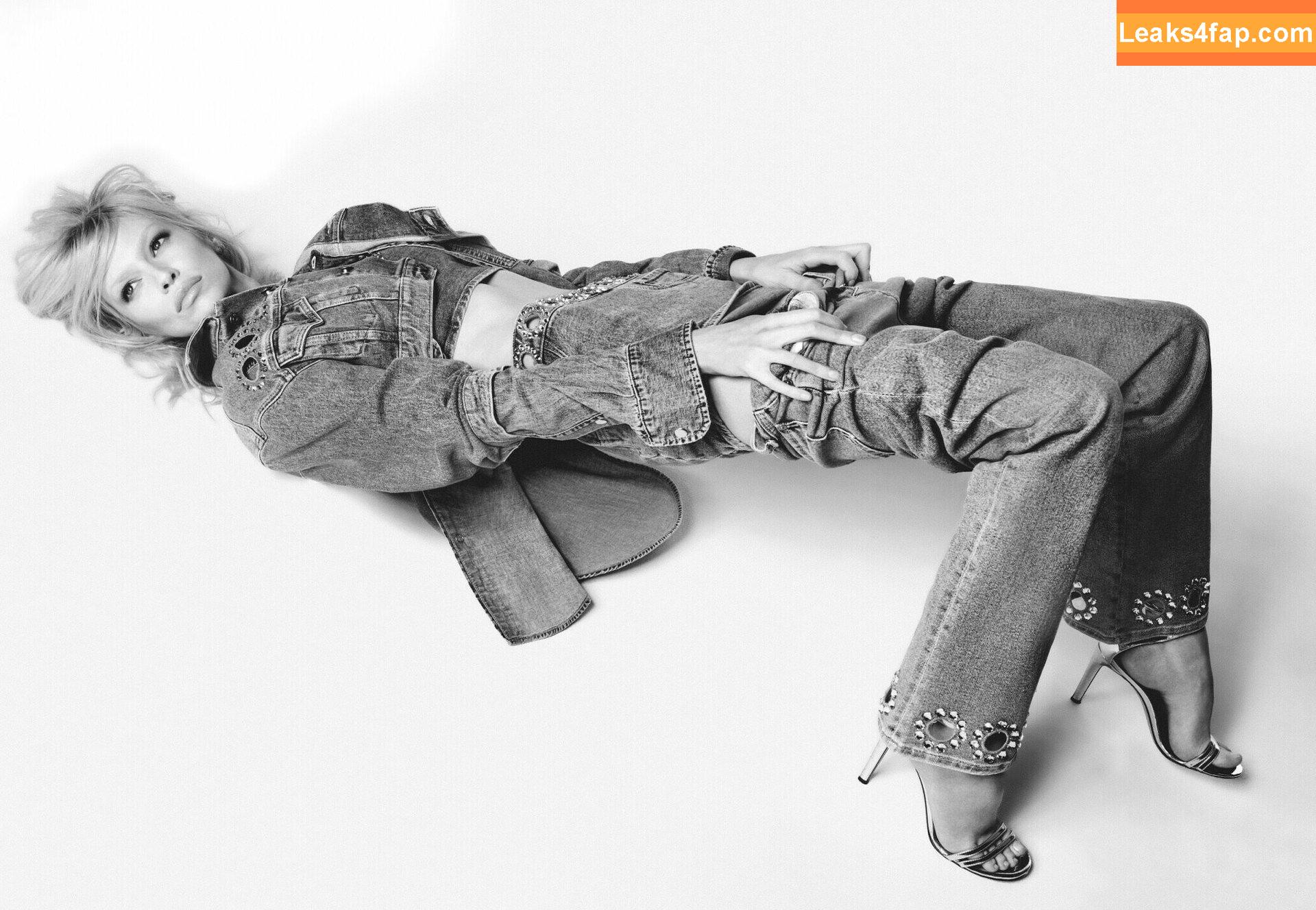 Stella Maxwell / stellamaxwell слитое фото фото #0566