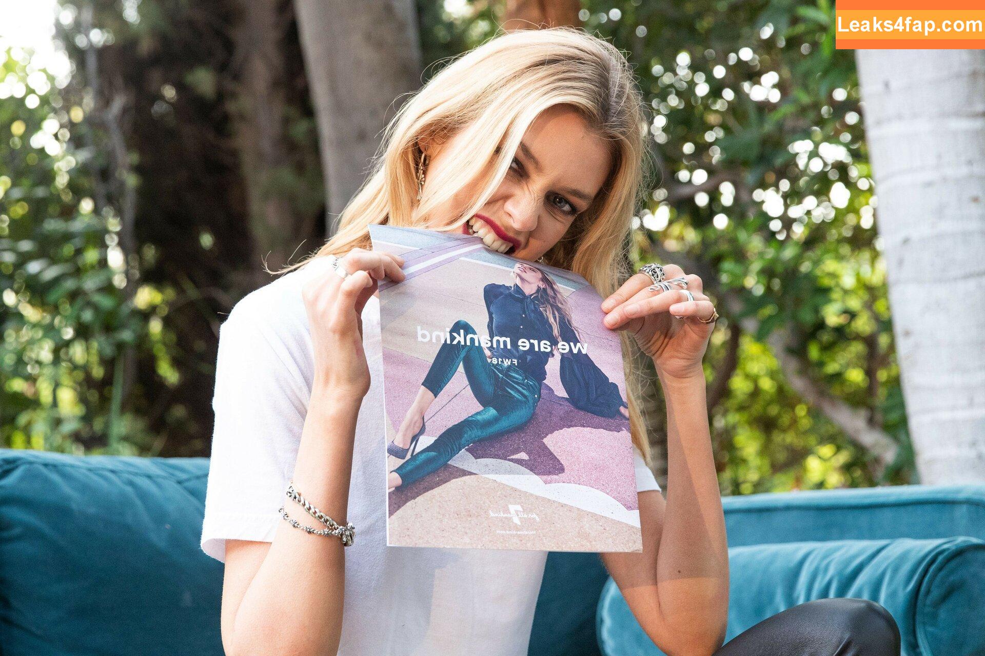 Stella Maxwell / stellamaxwell слитое фото фото #0676