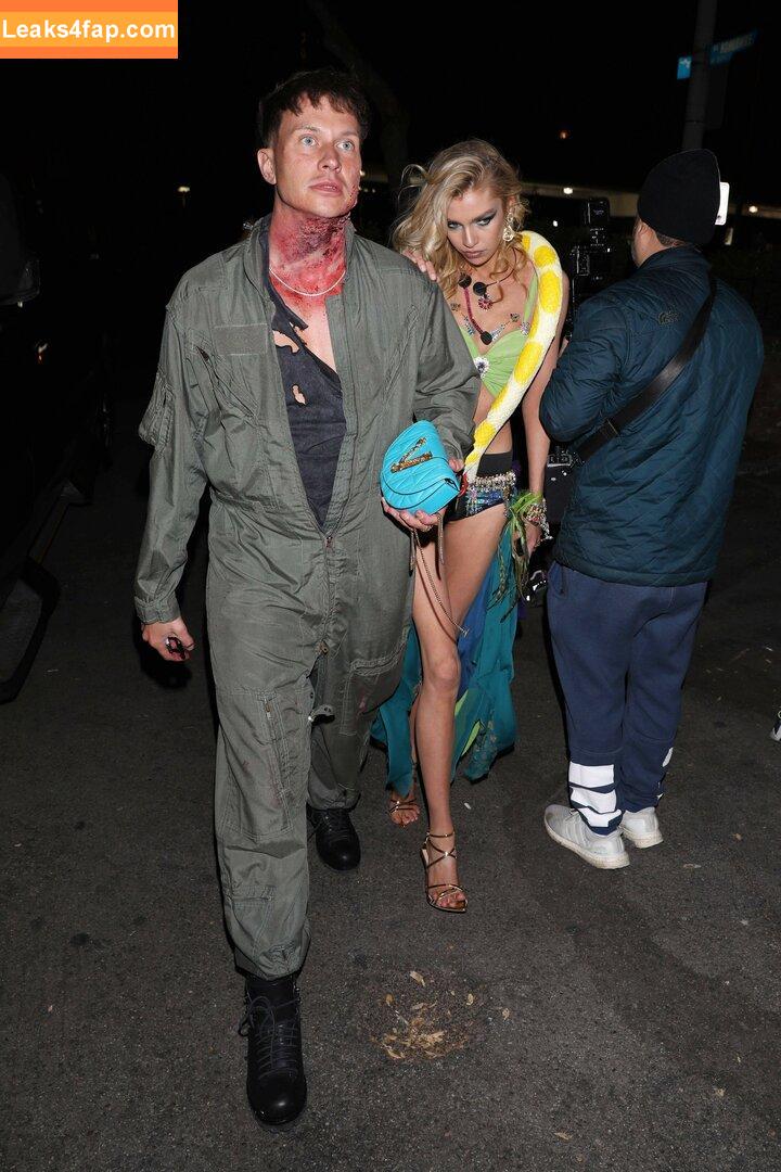 Stella Maxwell / stellamaxwell слитое фото фото #0701