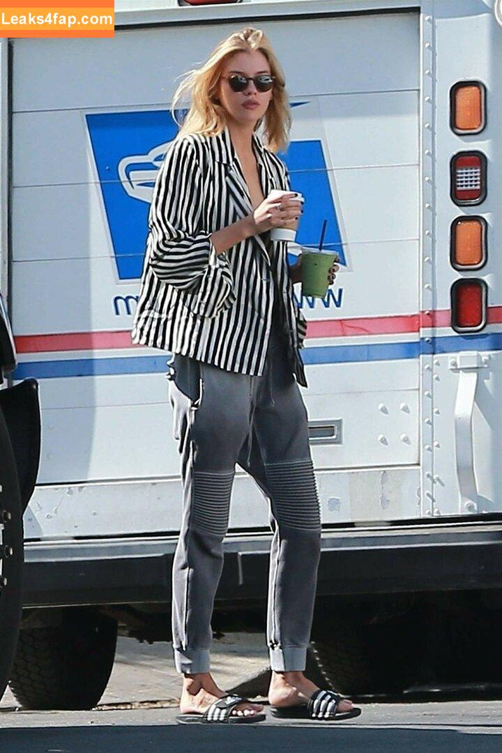 Stella Maxwell / stellamaxwell слитое фото фото #0783