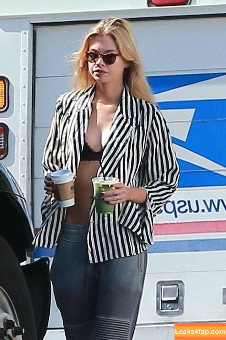 Stella Maxwell / stellamaxwell слитое фото фото #0796