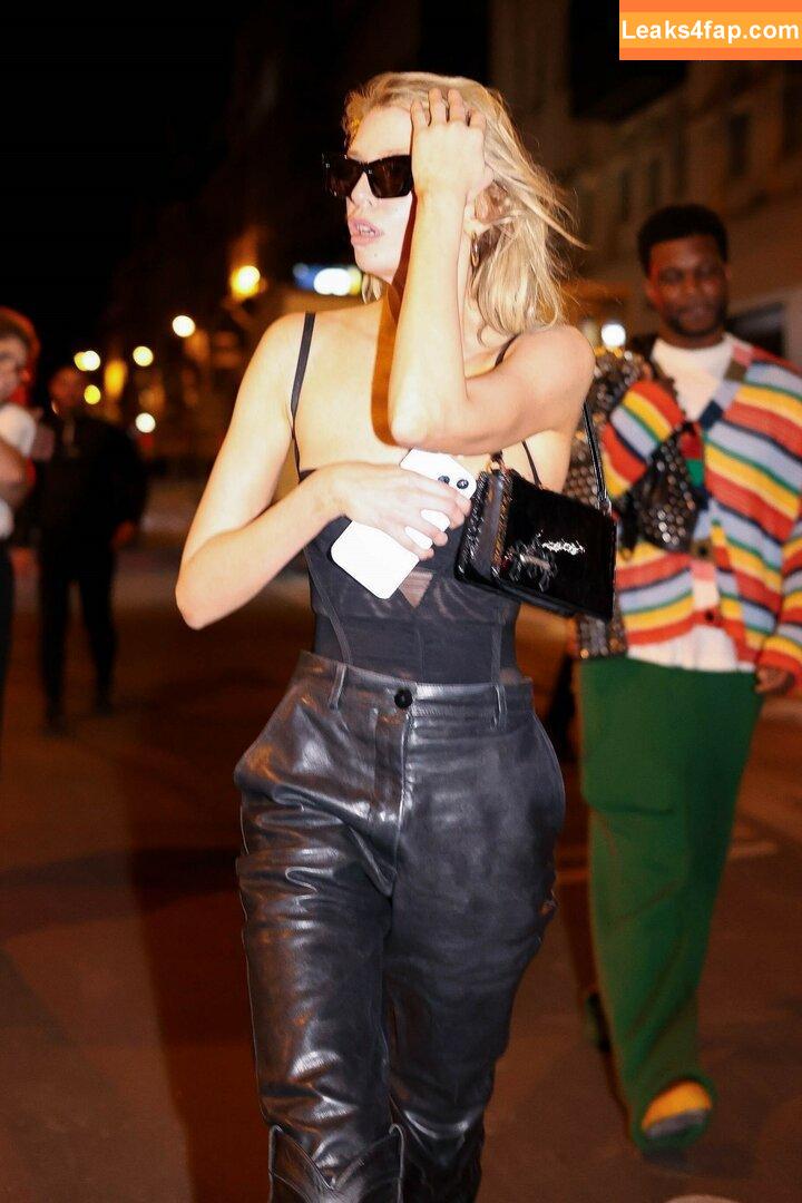 Stella Maxwell / stellamaxwell слитое фото фото #0833