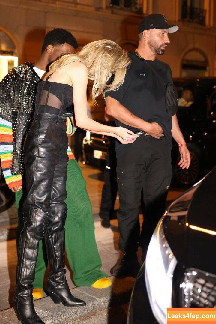 Stella Maxwell / stellamaxwell слитое фото фото #0834