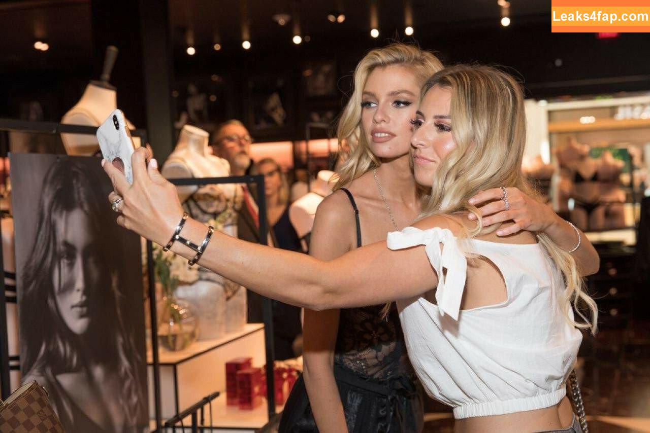 Stella Maxwell / stellamaxwell слитое фото фото #0855