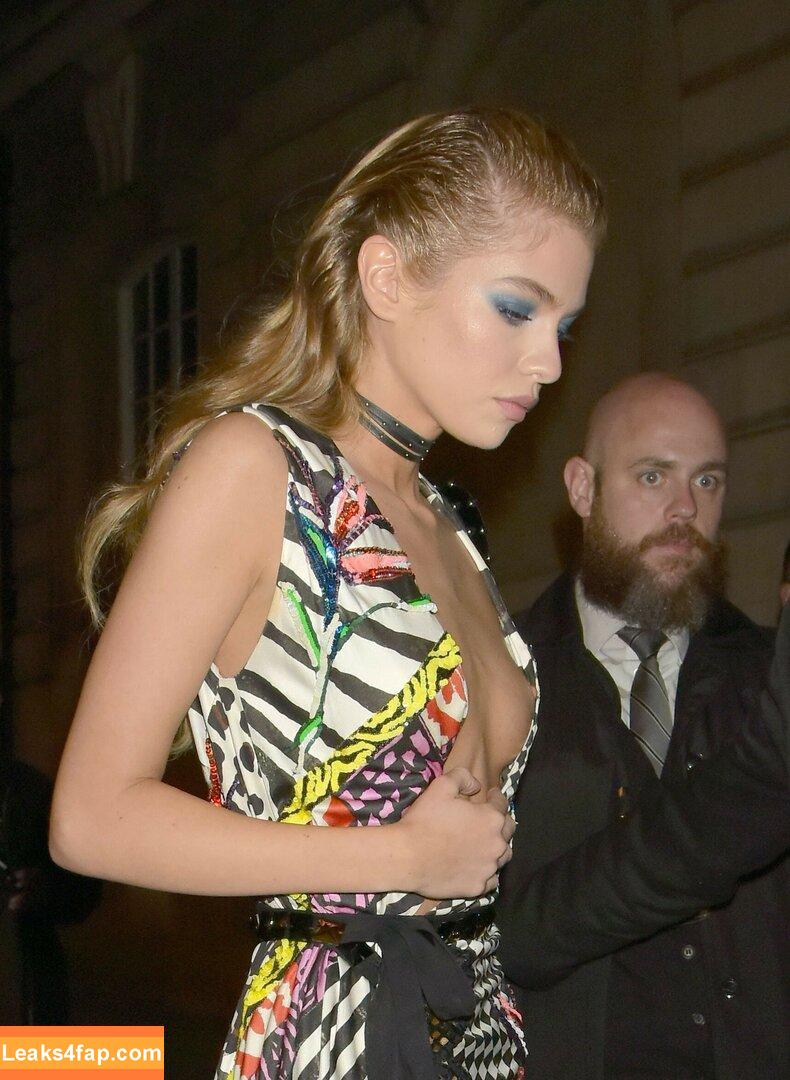 Stella Maxwell / stellamaxwell слитое фото фото #0884