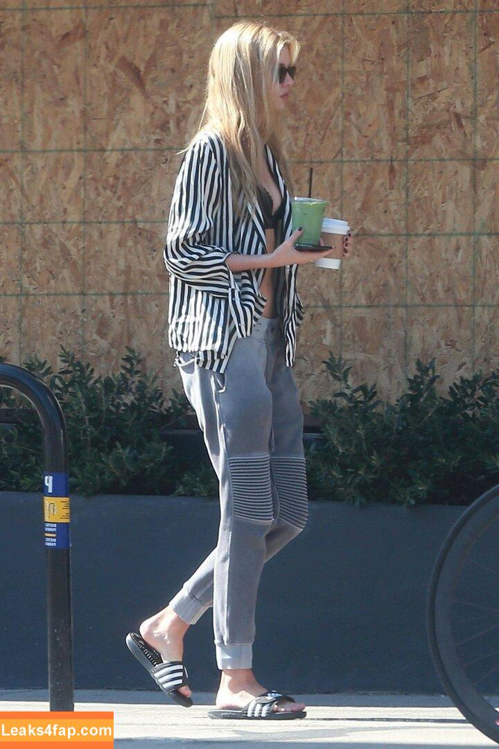 Stella Maxwell / stellamaxwell leaked photo photo #0977