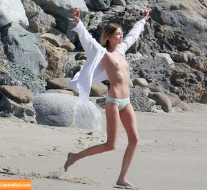 Stella Maxwell фото #0008