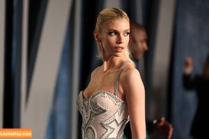 Stella Maxwell фото #0021