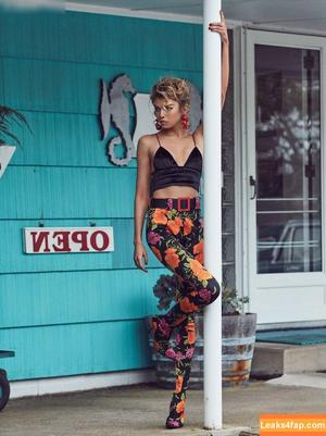 Stella Maxwell фото #0072