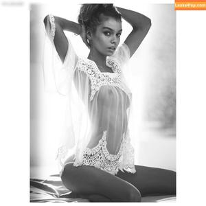 Stella Maxwell фото #0076