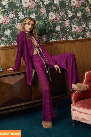 Stella Maxwell фото #0150