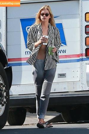 Stella Maxwell фото #0196