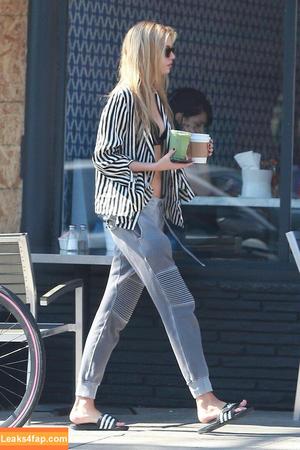 Stella Maxwell фото #0199