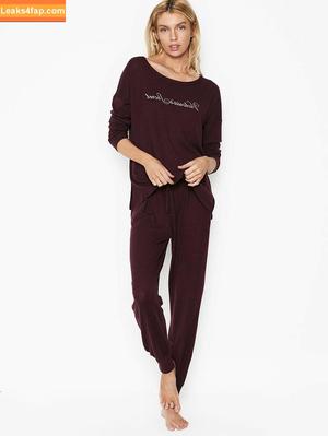 Stella Maxwell фото #0389