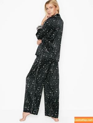 Stella Maxwell фото #0395