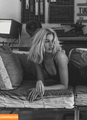 Stella Maxwell фото #0591