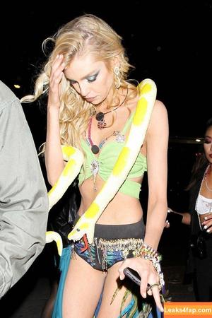 Stella Maxwell фото #0722