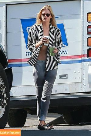 Stella Maxwell фото #0784