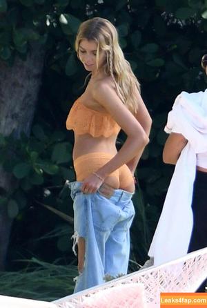 Stella Maxwell фото #0913