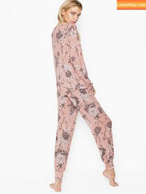 Stella Maxwell фото #0949