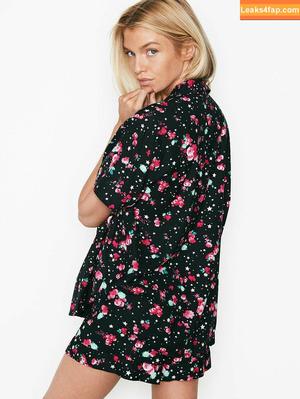 Stella Maxwell фото #0966