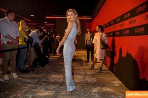 Stella Maxwell photo #1021