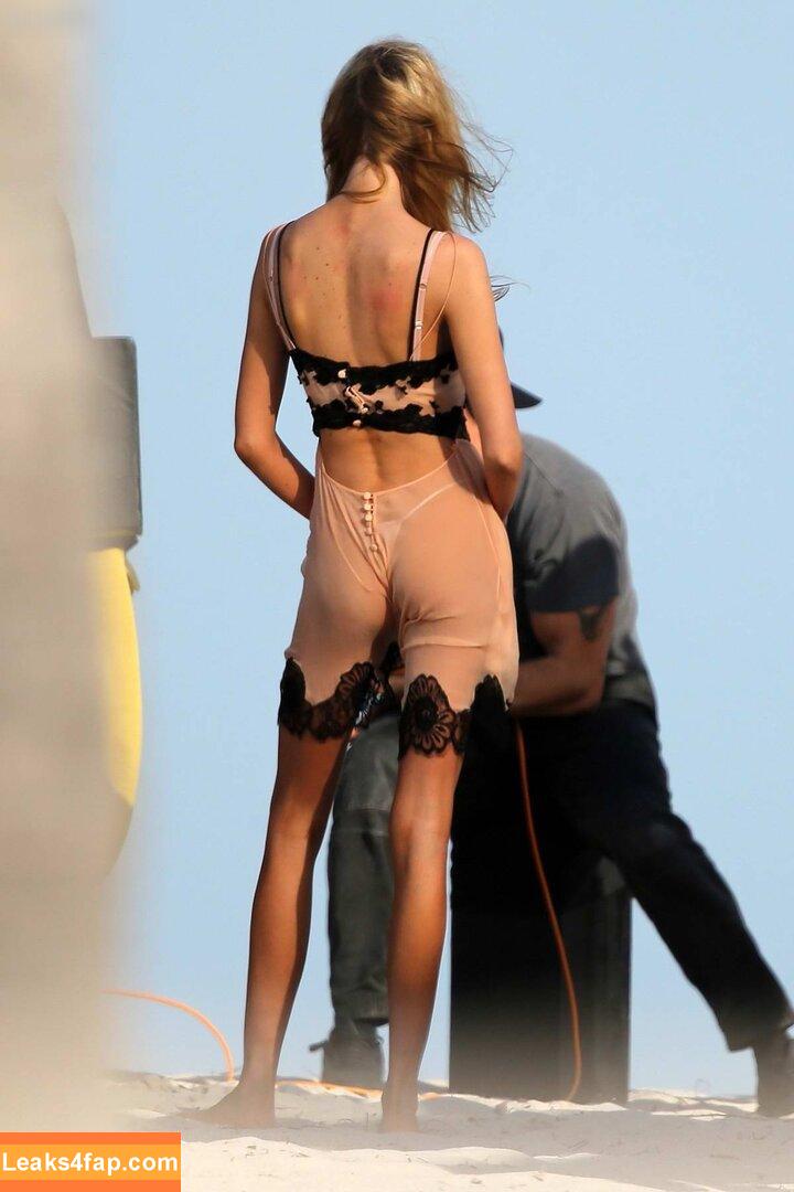 Stella Maxwell / stellamaxwell leaked photo photo #2107