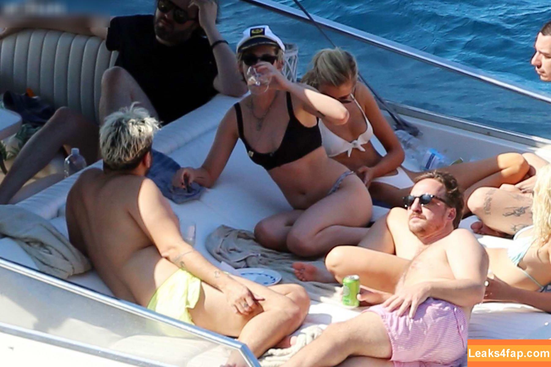 Stella Maxwell / stellamaxwell leaked photo photo #2117