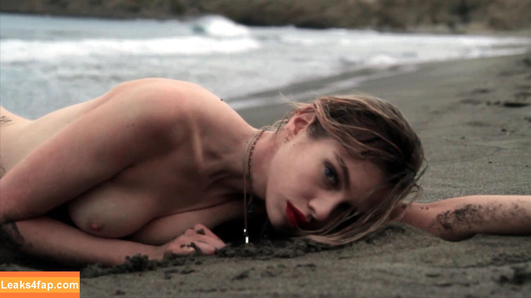 Stella Maxwell / stellamaxwell leaked photo photo #2199