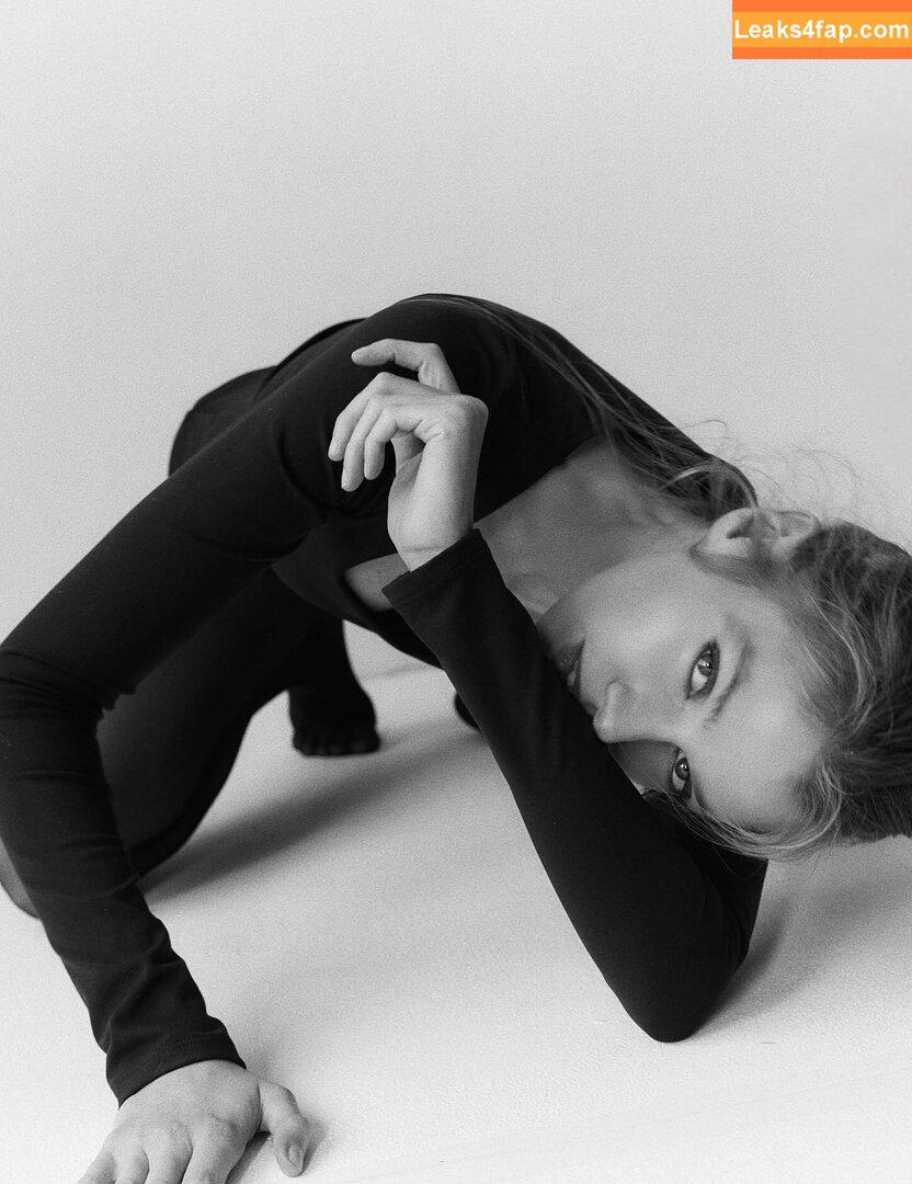 Stella Maxwell / stellamaxwell слитое фото фото #2225