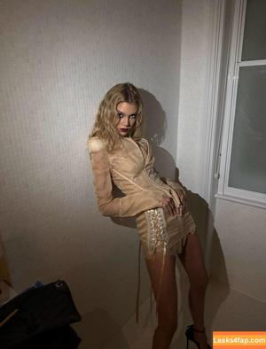 Stella Maxwell фото #2217