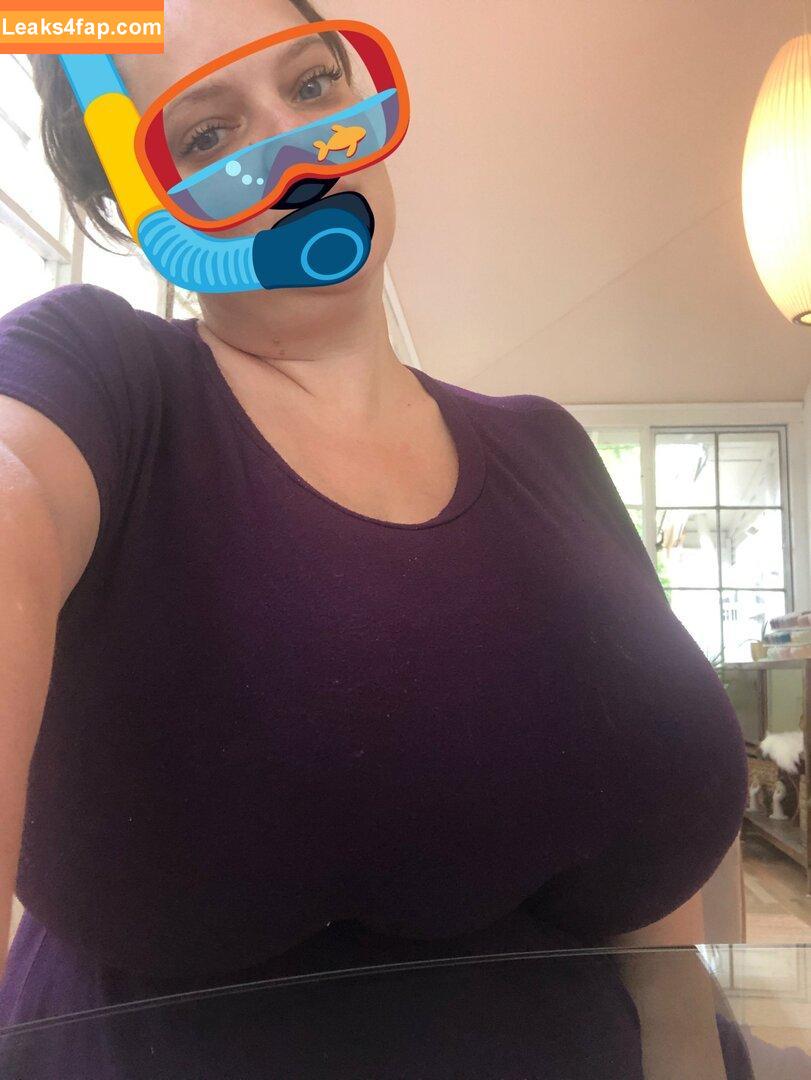 Stella R. Galaxy / Nerd W boobs / https: / nerd_w_boobs / stella.galaxy / stellamars leaked photo photo #0032