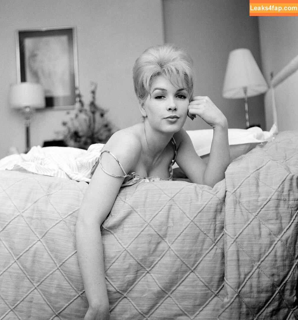 Stella Stevens / stellastevenss слитое фото фото #0024