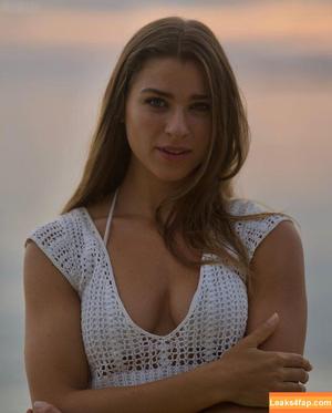 Stella Tiana Stegmann photo #0146