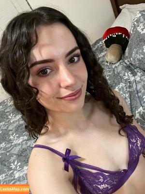 Stella Violet photo #0526