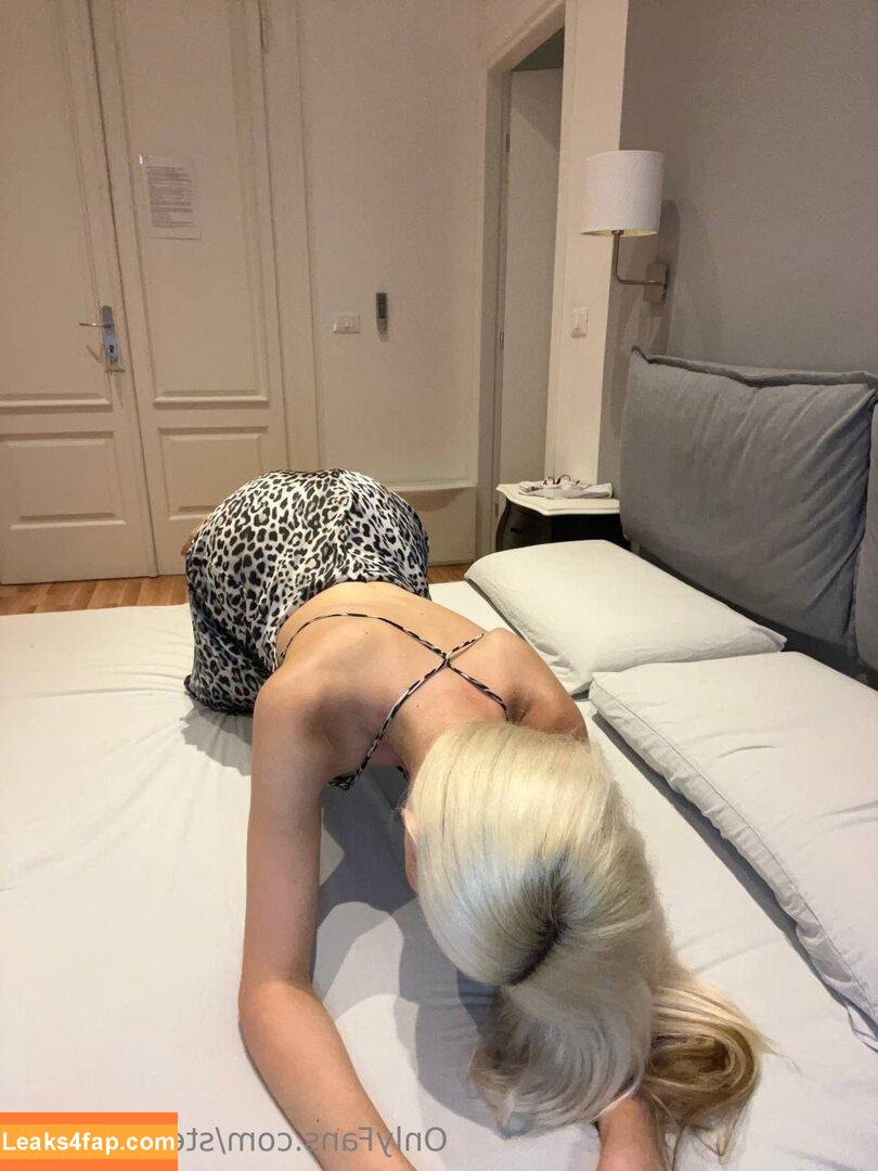 stellaababyy / stellaababyy_ leaked photo photo #0035