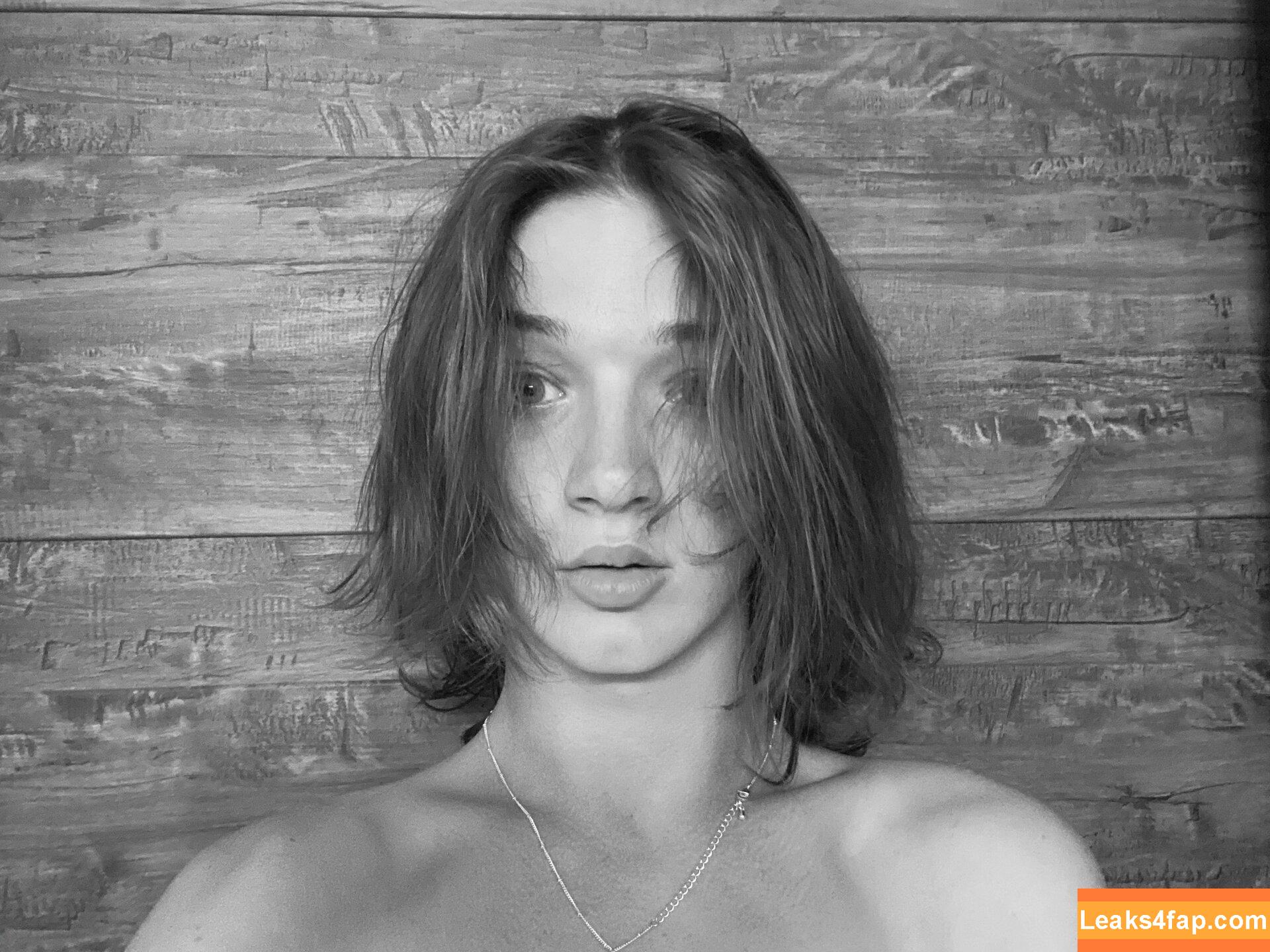 stellasamore /  leaked photo photo #0019