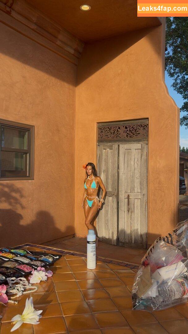 Steph Mandich / shopmononoke / stephmandich leaked photo photo #0529