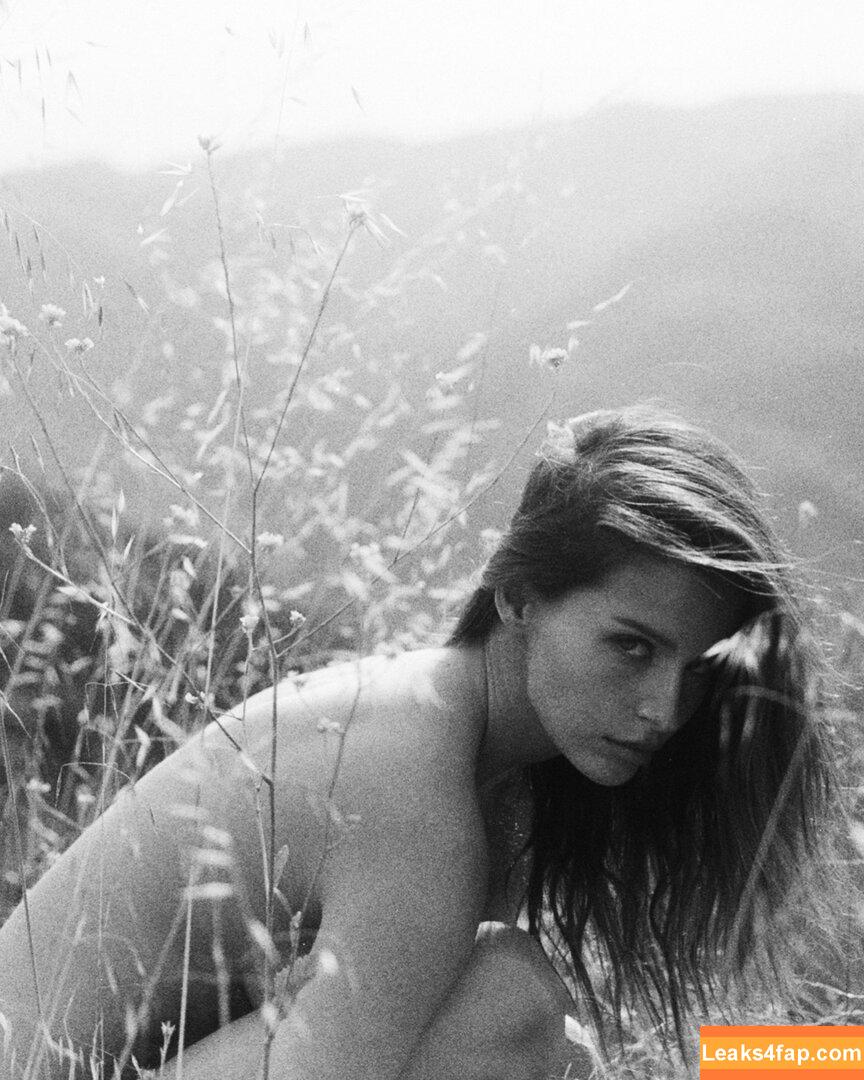 Steph Mandich / shopmononoke / stephmandich leaked photo photo #0552