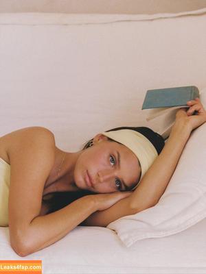 Steph Mandich photo #0508