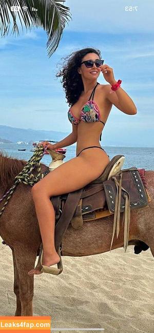 Stephani Valadez photo #0300