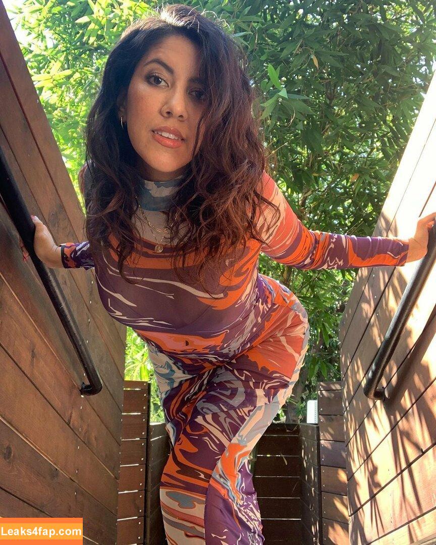 Stephanie Beatriz / Rosa Diaz / bellasramos / iamstephbeatz / stephaniebeatriz leaked photo photo #0223